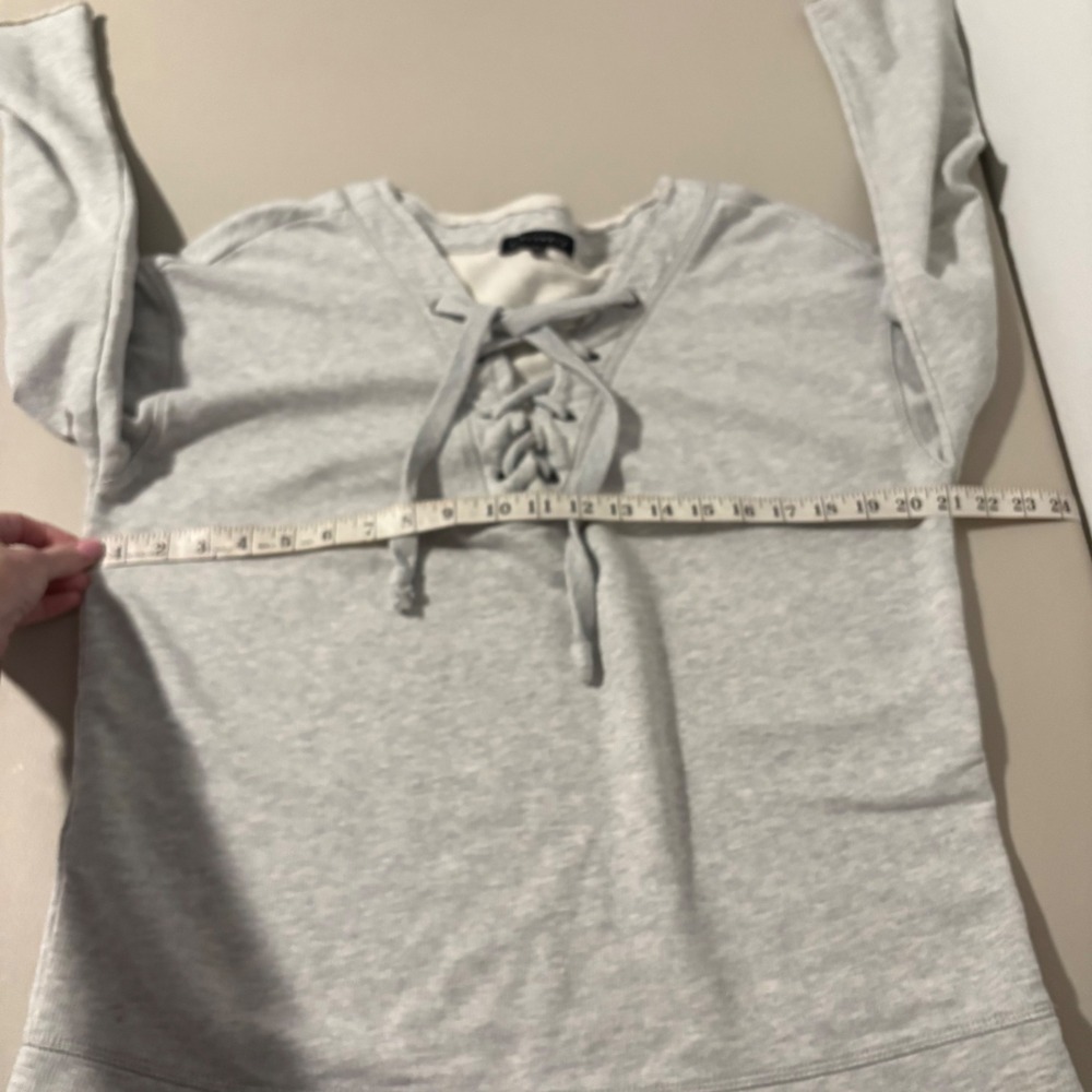 Sanctuary Grey Lace Up Sweatshirt Lace Up V Neck Relaxed Casual Top Large Comfy - Picture 4 of 11